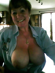 Immoral mature girls are spreading hips