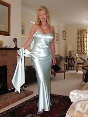 Elegant-looking mature grandmamas are getting pleasure on photo